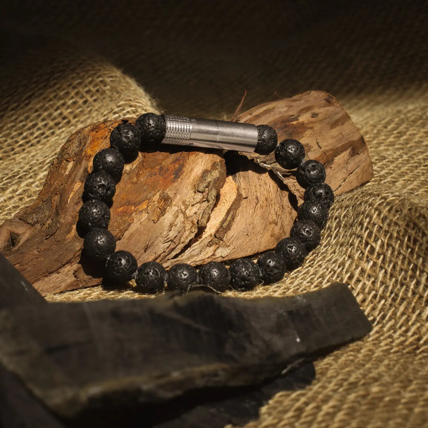 PUNCH BRACELET - Lava