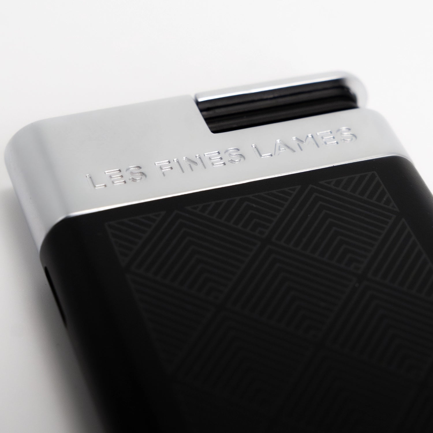 LE FEU - SVELT Black Leaves