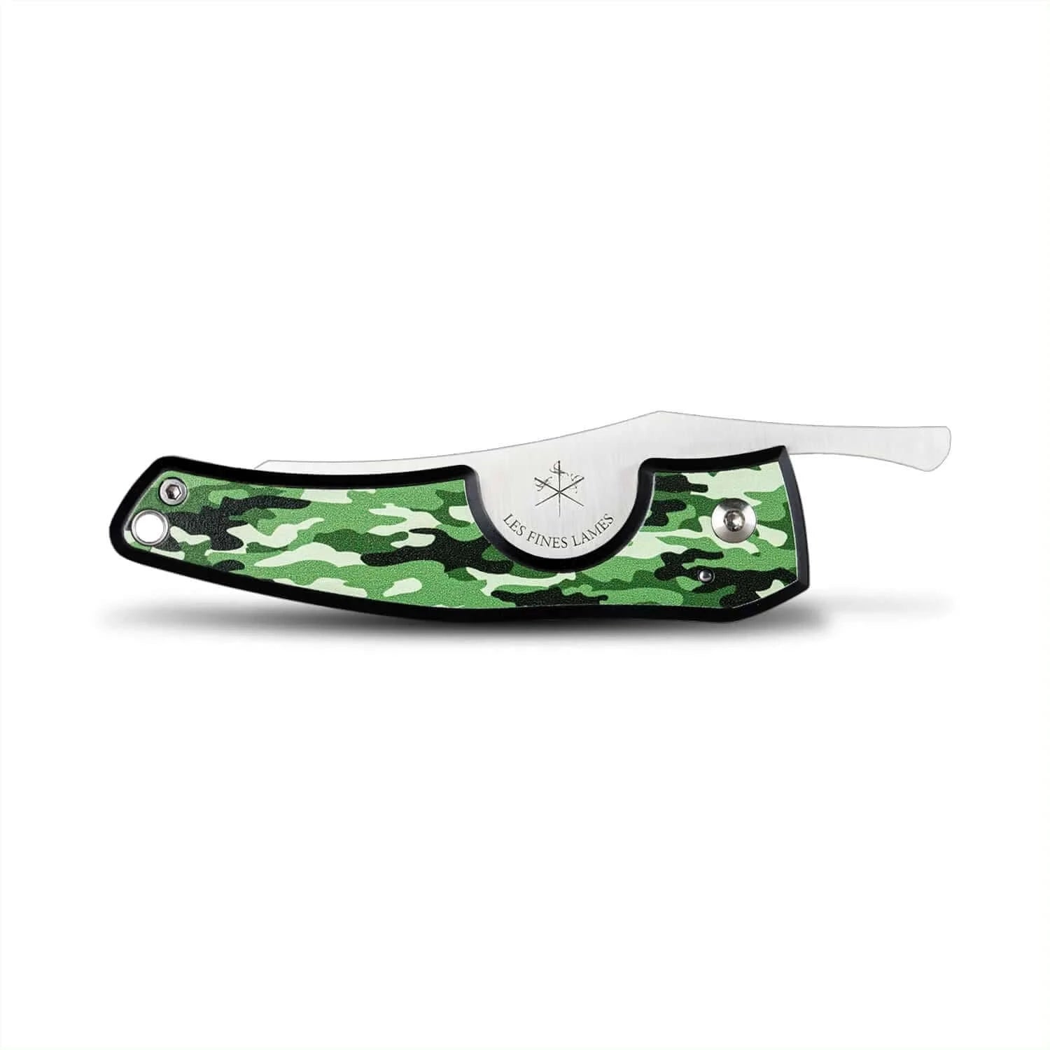 Packshot of Le PETIT Camo Woodland pocket knife