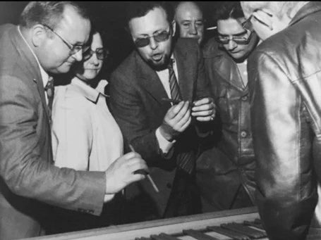 Behind the cigar band : Oliva 