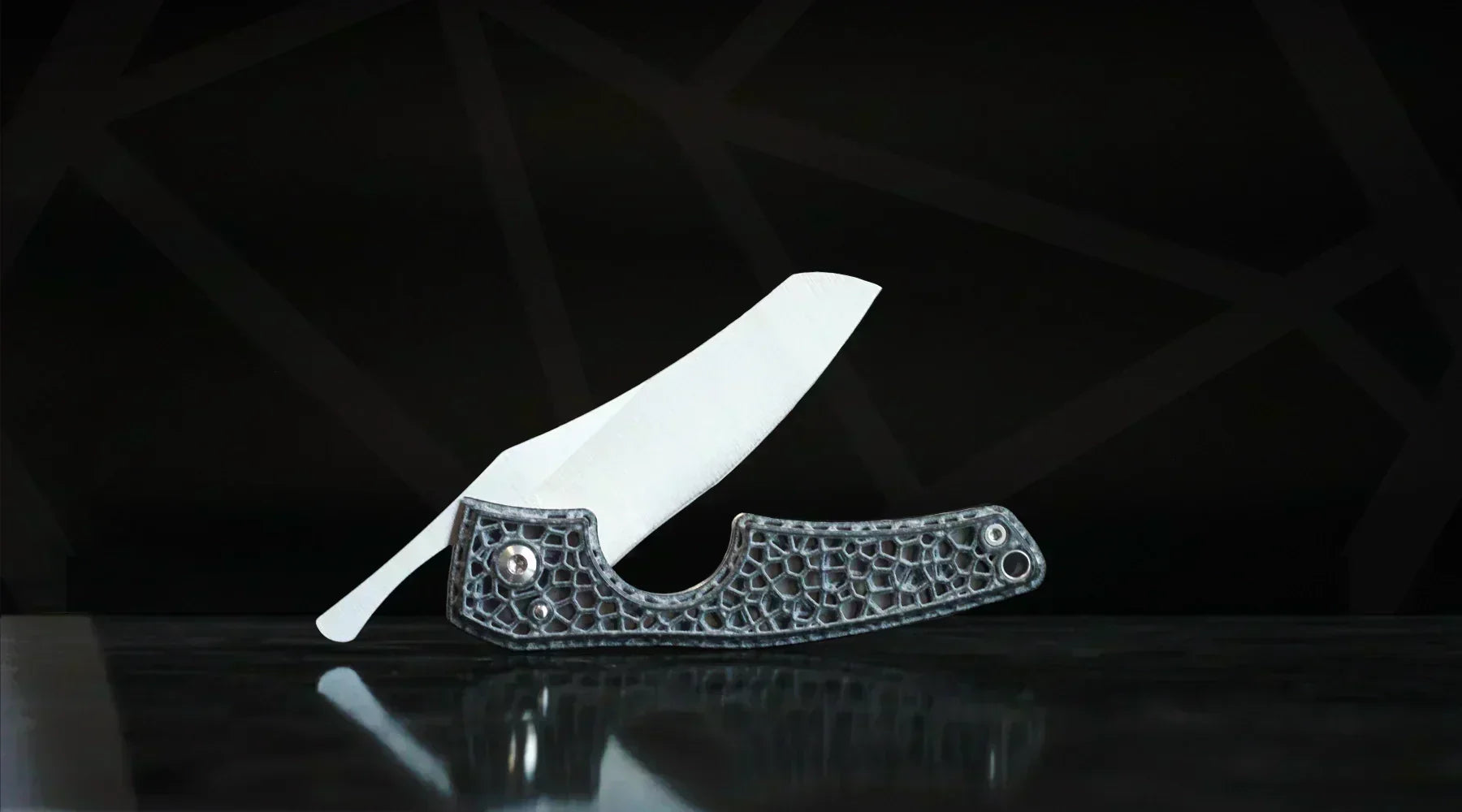 LE PETIT KENTRON cigar knife by LES FINES LAMES and German Engineered Cigars featuring a biomimetic 3D-printed design