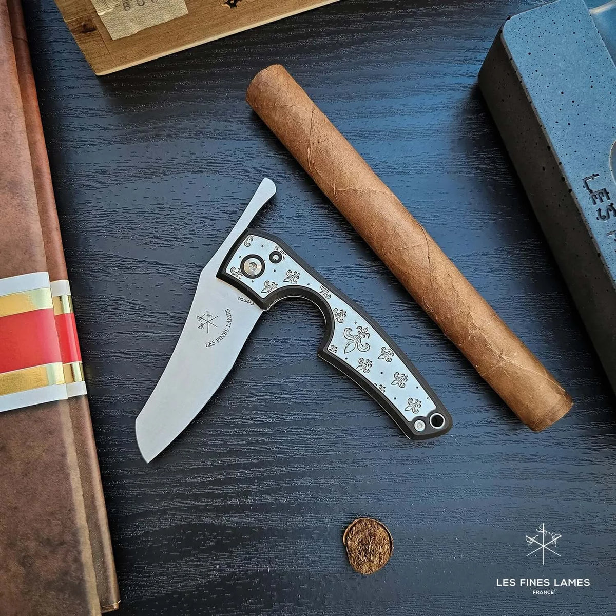 LE PETIT - Silver Fleur de Lys