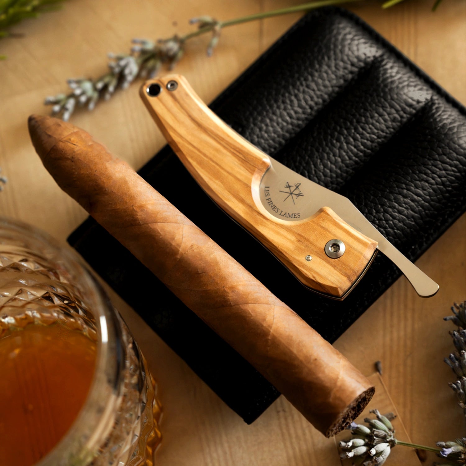 LE PETIT - Olive Wood