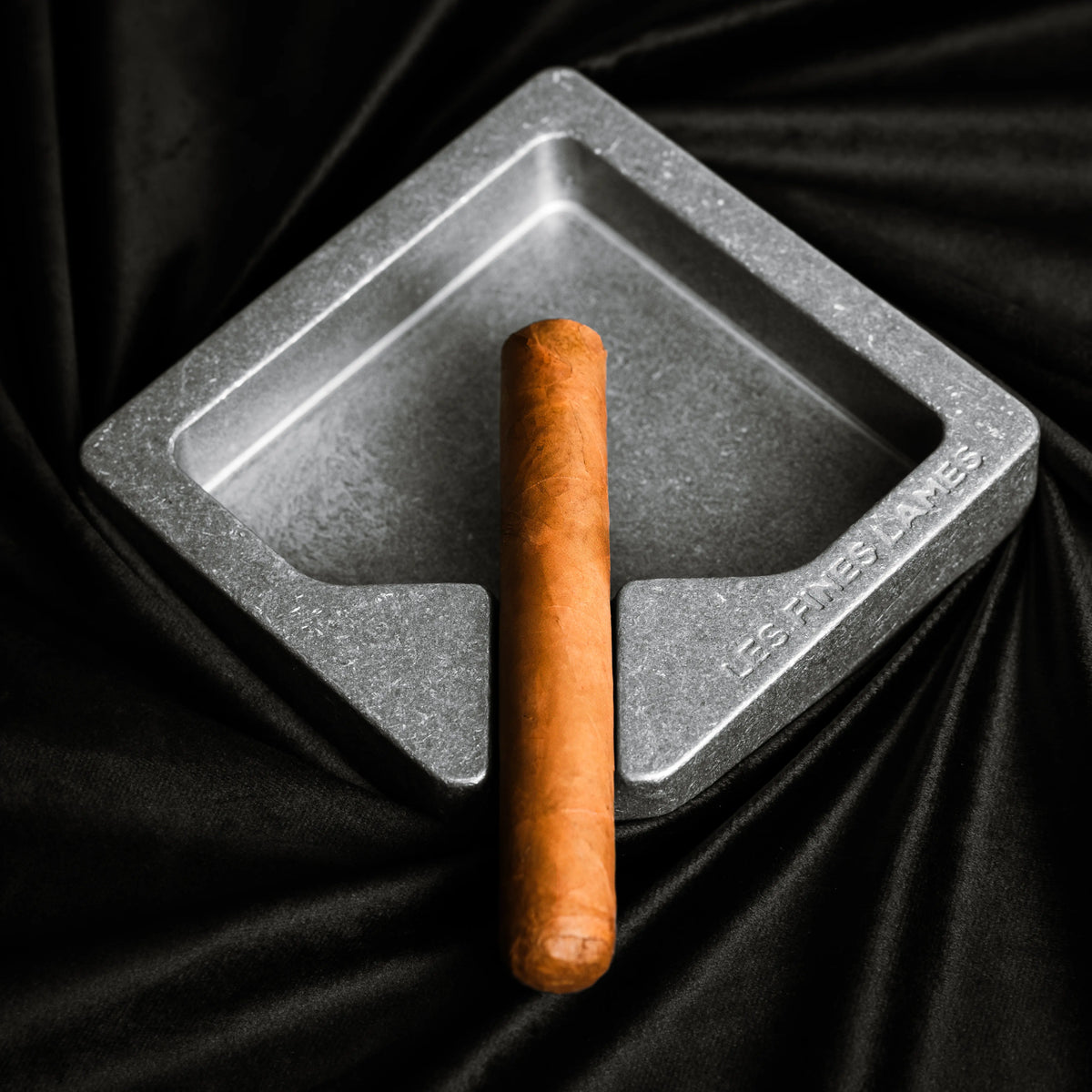 ASHTRAY - MONAD RAW Aluminum
