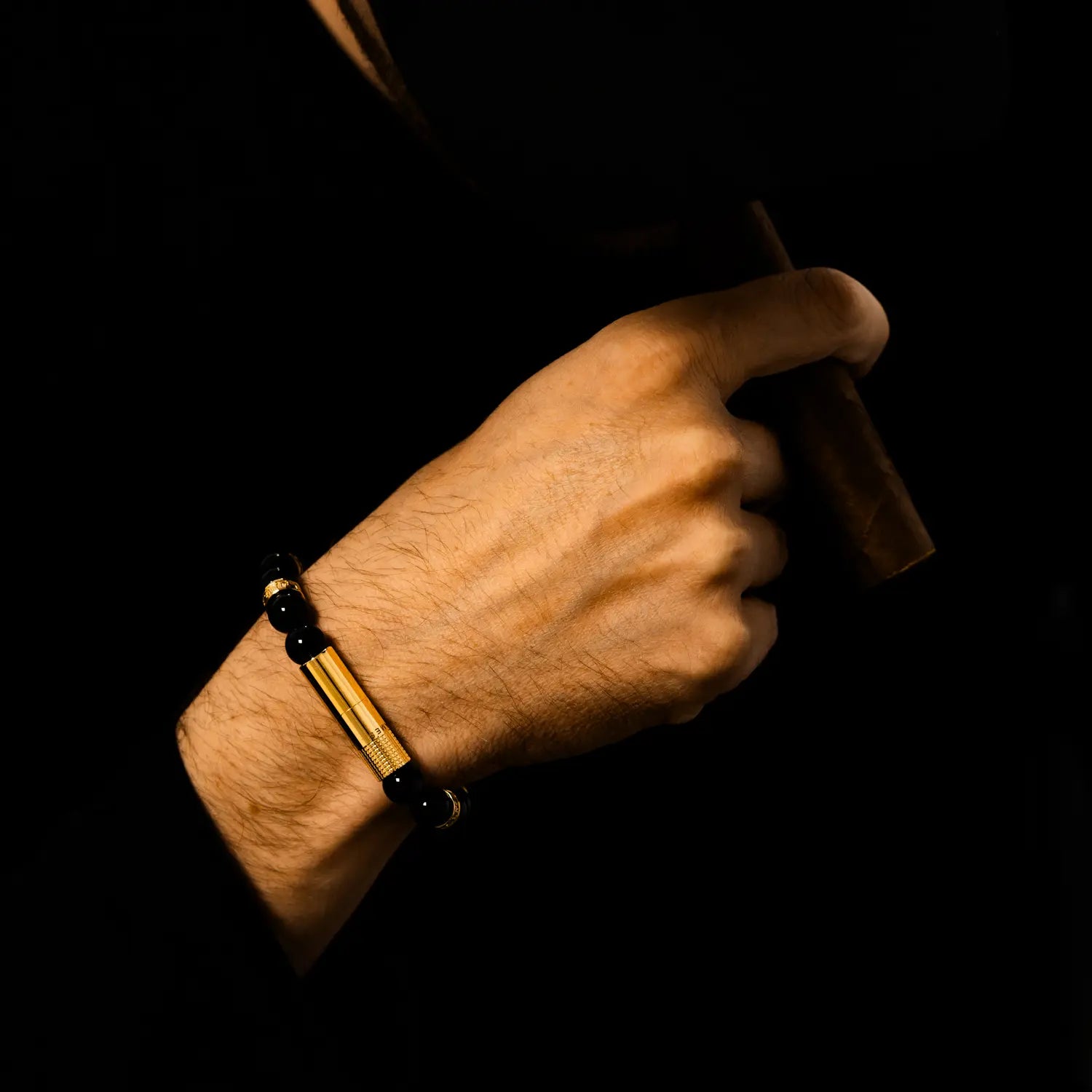 PUNCH BRACELET - Oscuro Gold Ring