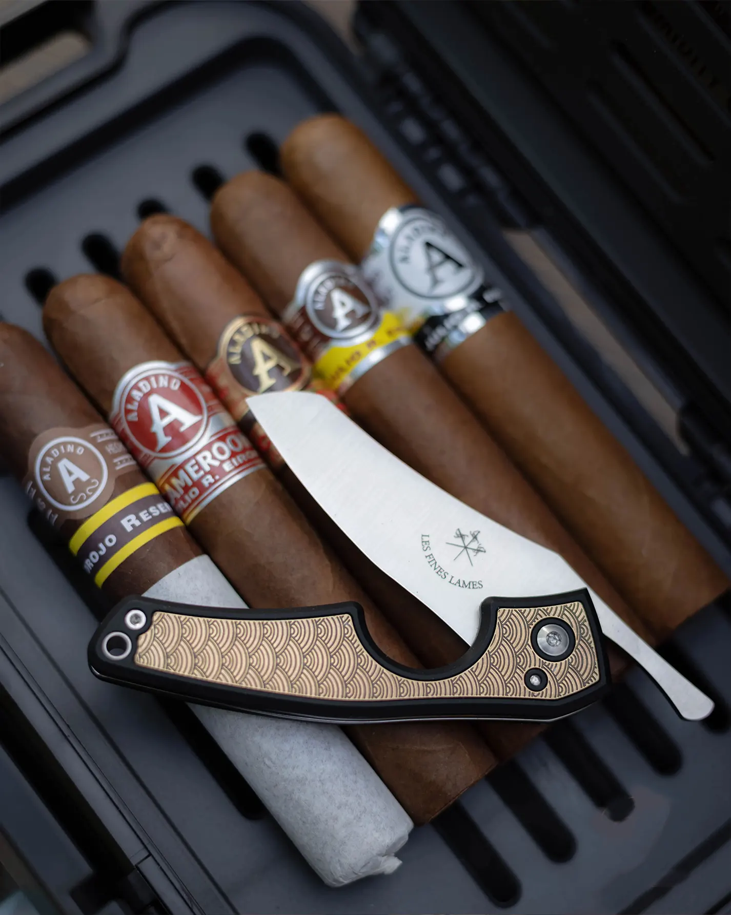 Les Fines Lames: A Cigar Cutter Like No Other – Cigar Box