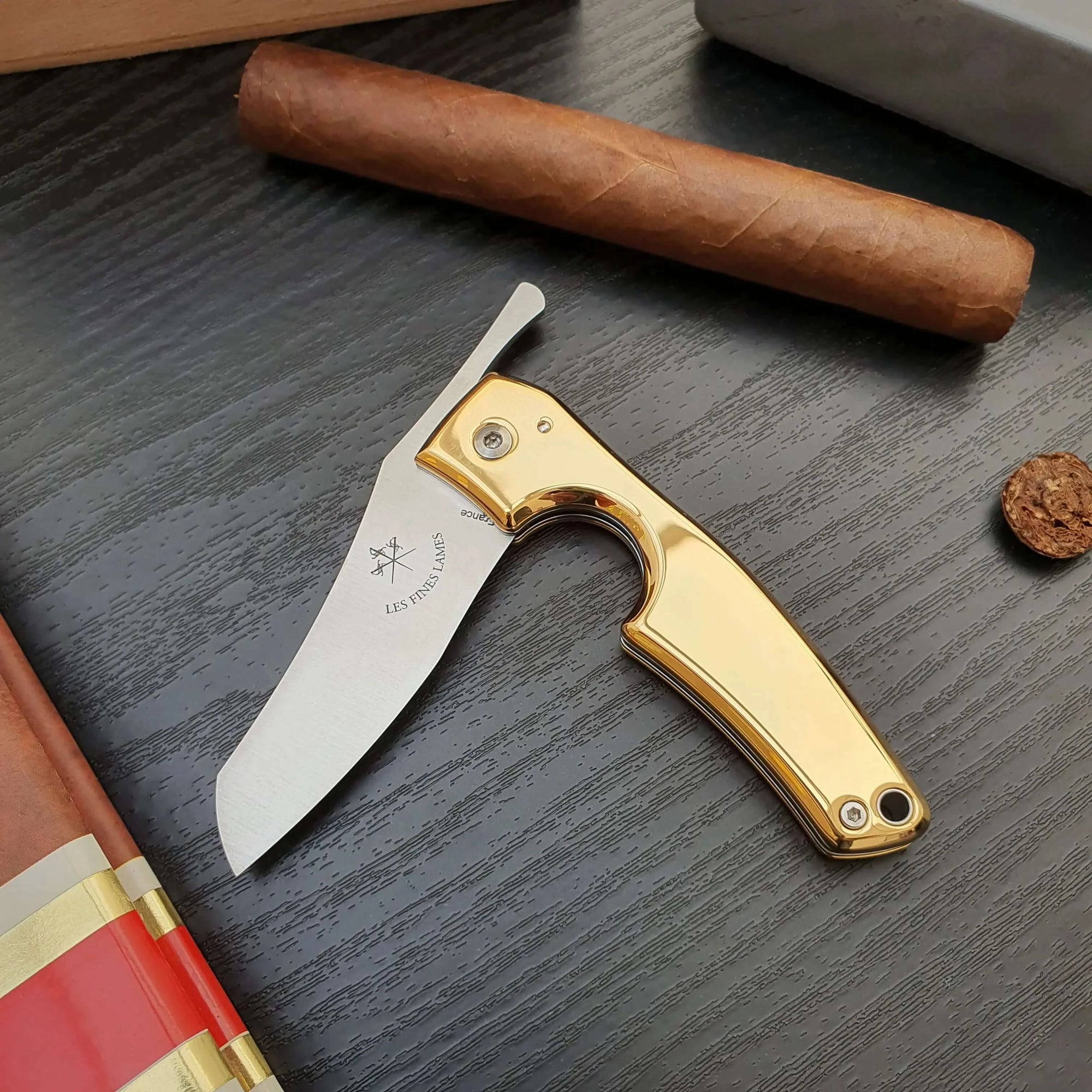 LE PETIT – Pure Gold