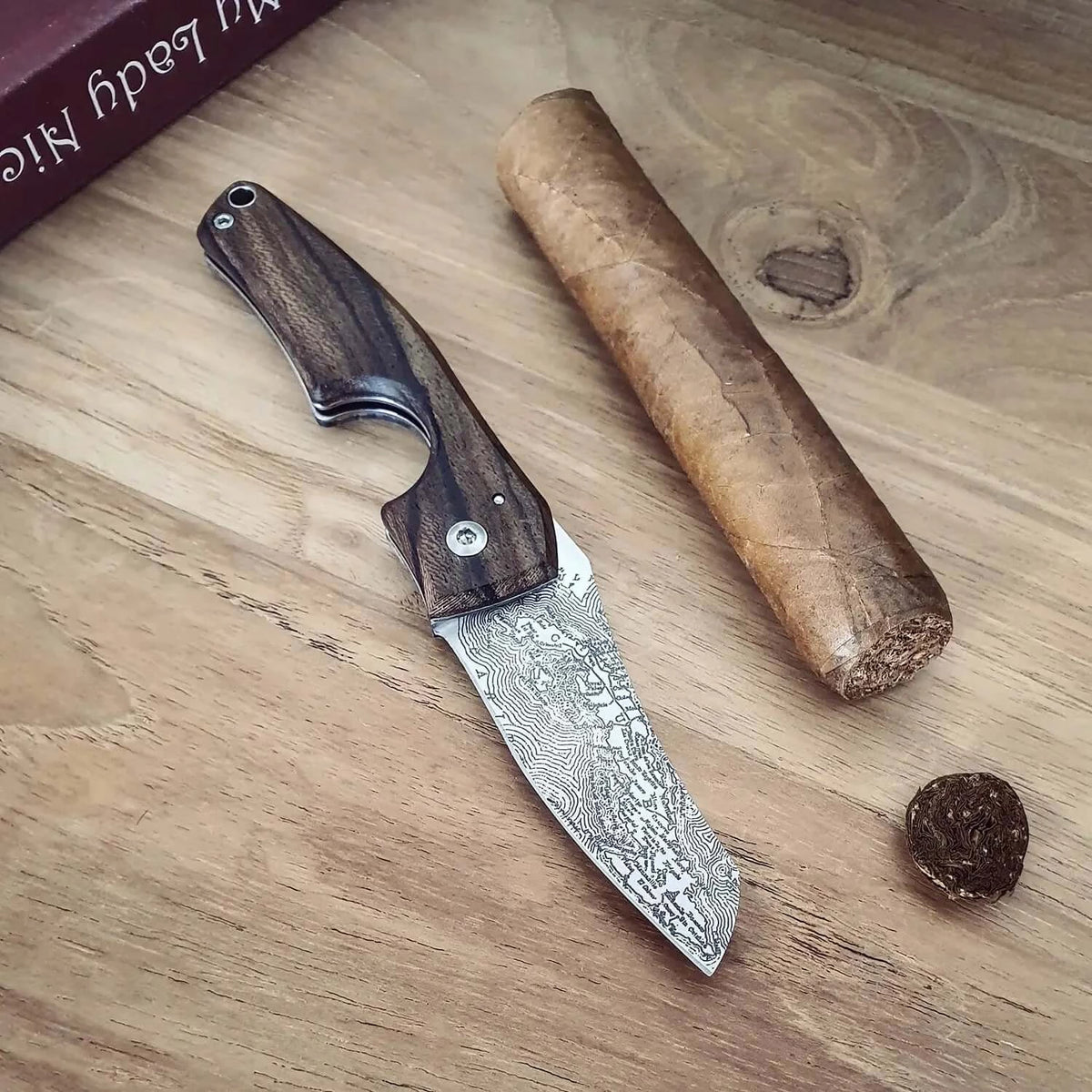 LE PETIT - Compass - Cuba Ziricote