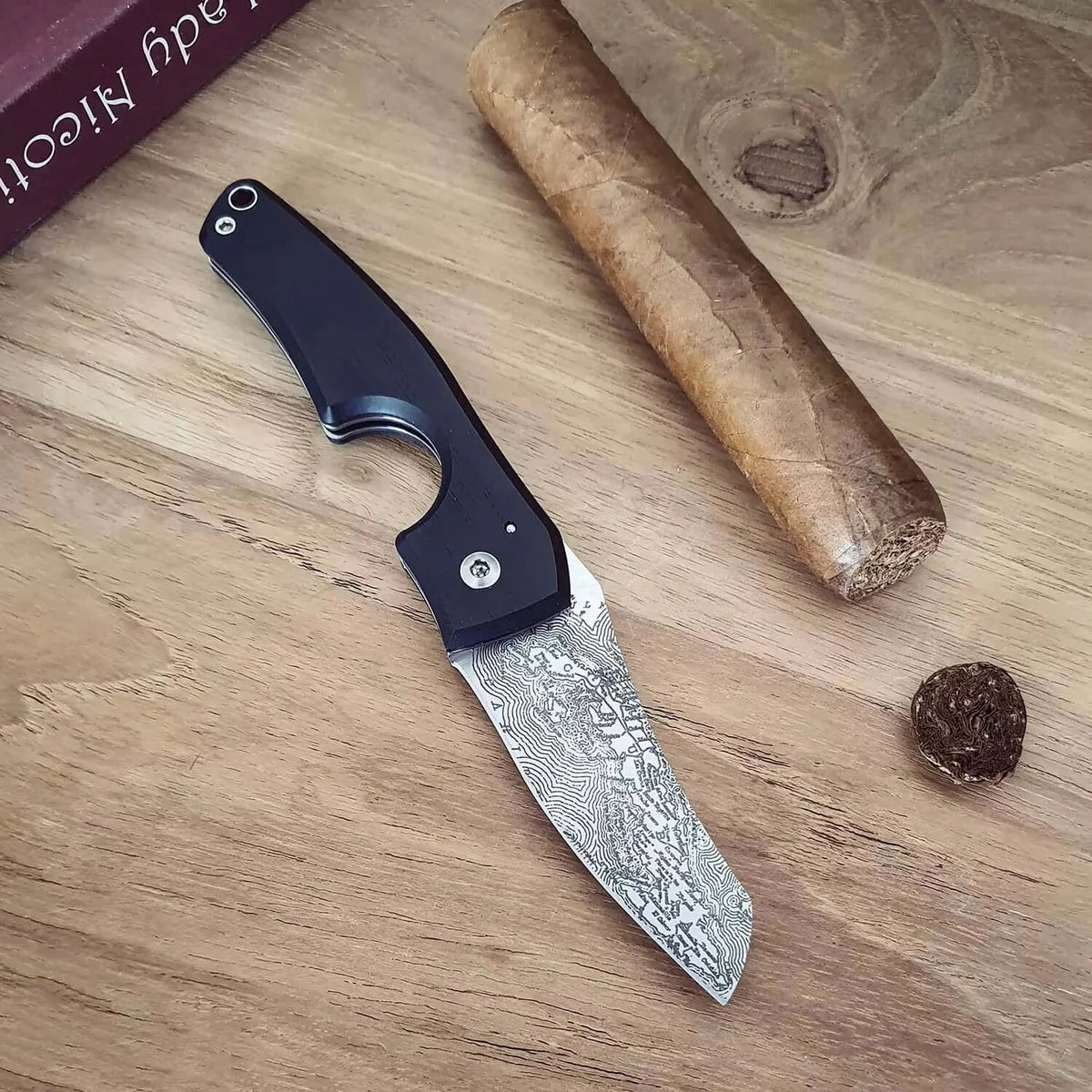 LE PETIT - Compass - Cuba Ebony