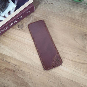 Tan leather sheath for LES FINES LAMES cigar cutter