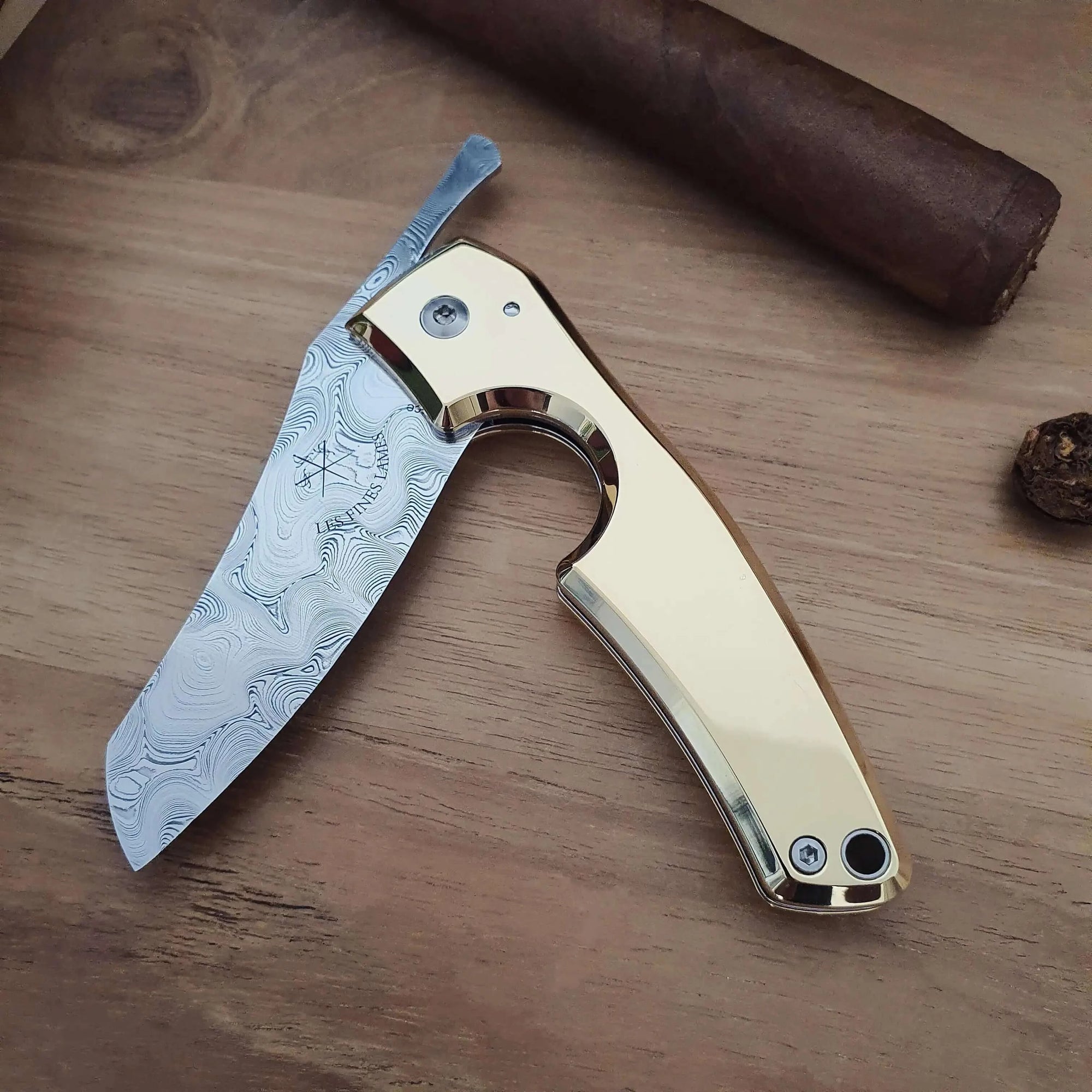 LE PETIT - INITIALE - Gold