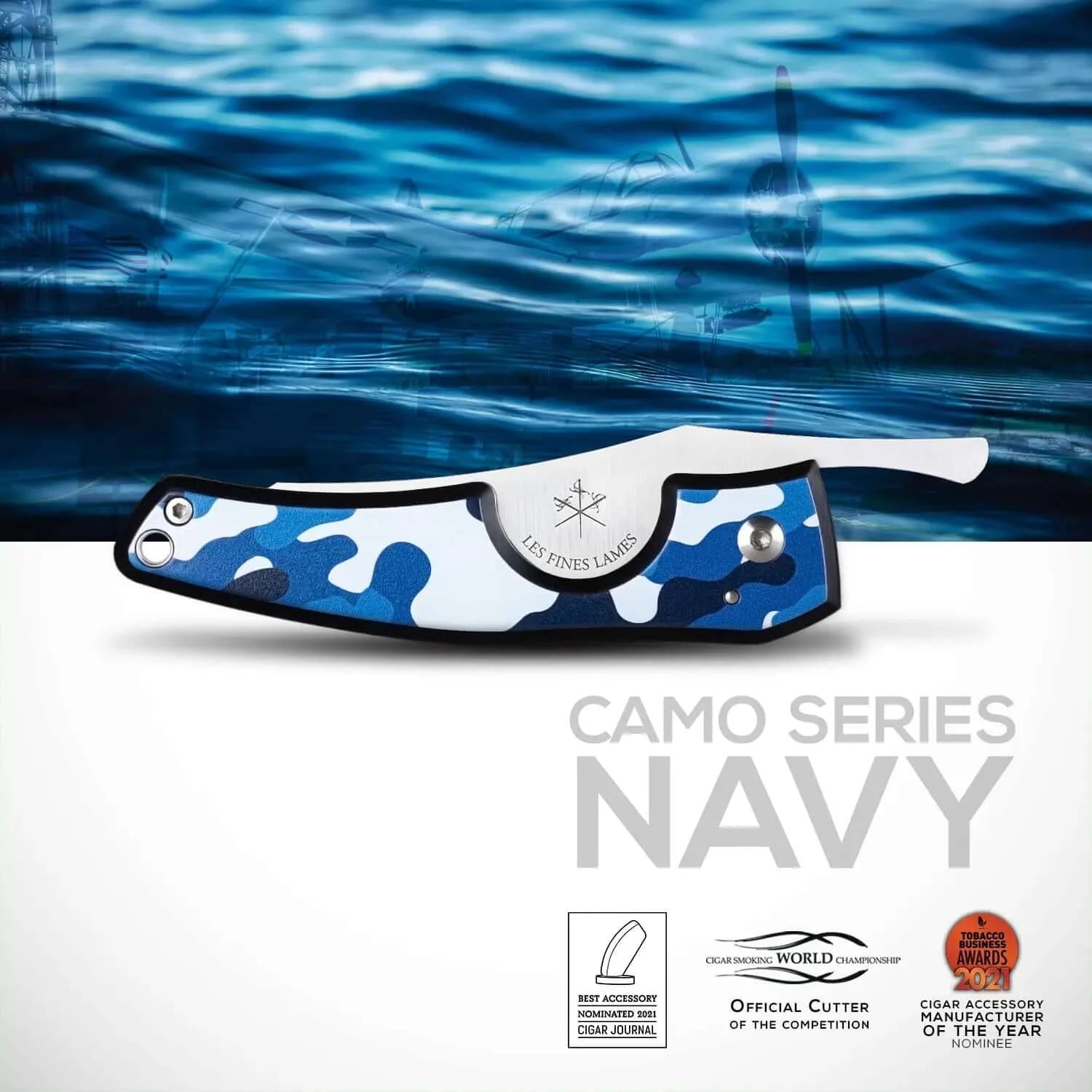 Le PETIT Camo Navy pocket knife displayed on a blue ocean-inspired background
